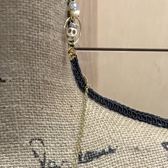 Frock 'n Roll Skull Bling Handcrafted Earrings - Picture 4 of 10